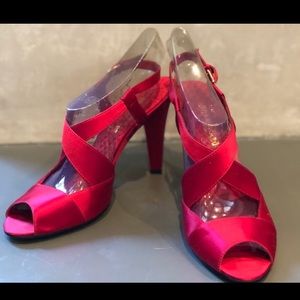 Enzo Angiolini - red statin heels